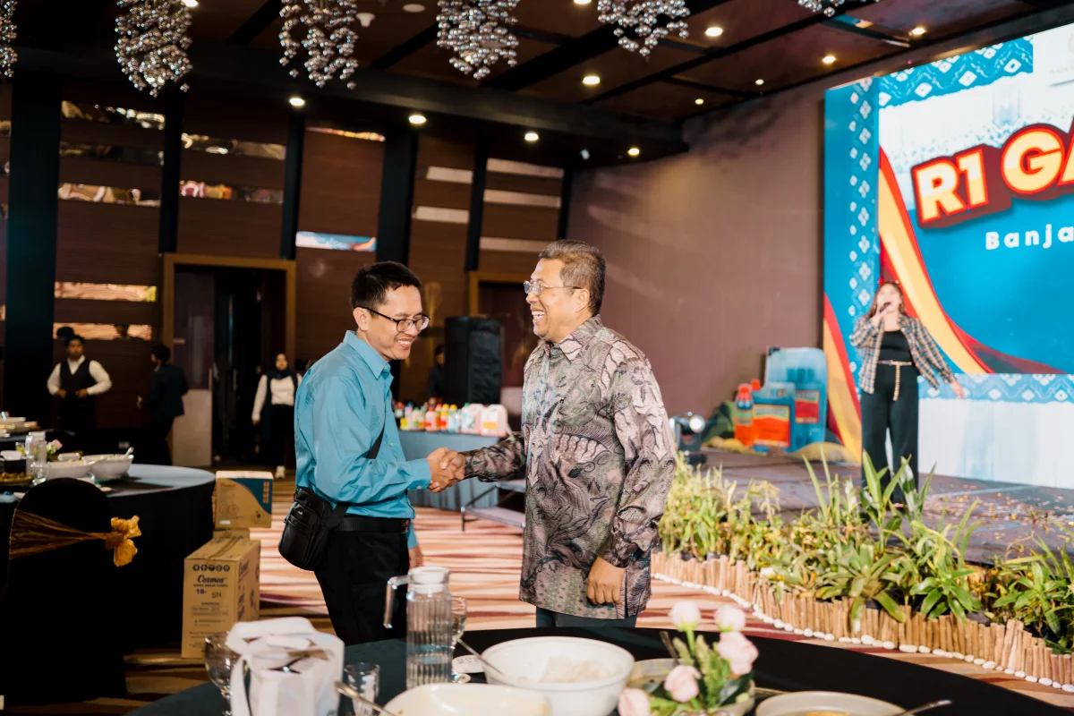 PT. Adil Makmur Fajar Gelar Gathering Retailer Paratop dan Launching Produk GLIFA 480 SL di Kalimantan