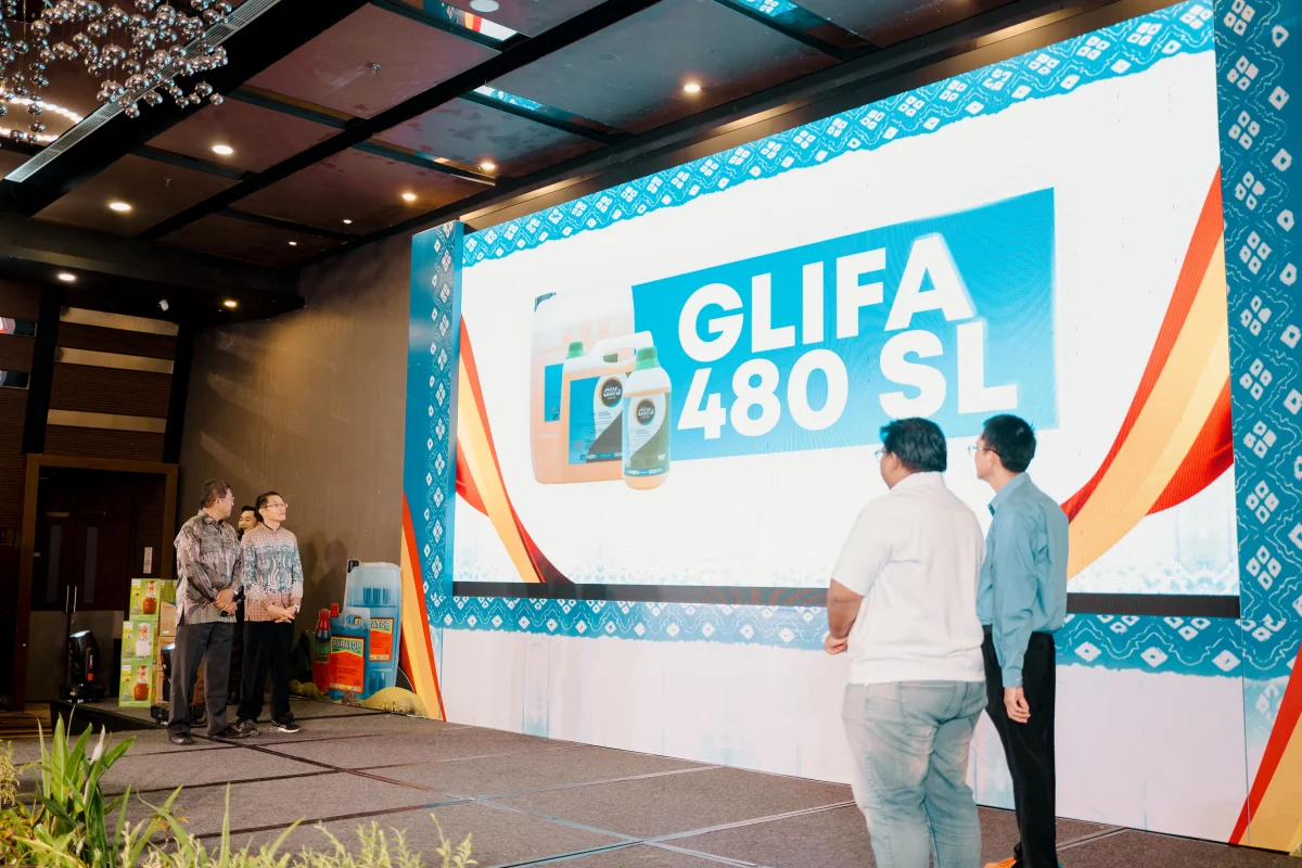 PT. Adil Makmur Fajar Gelar Gathering Retailer Paratop dan Launching Produk GLIFA 480 SL di Kalimantan