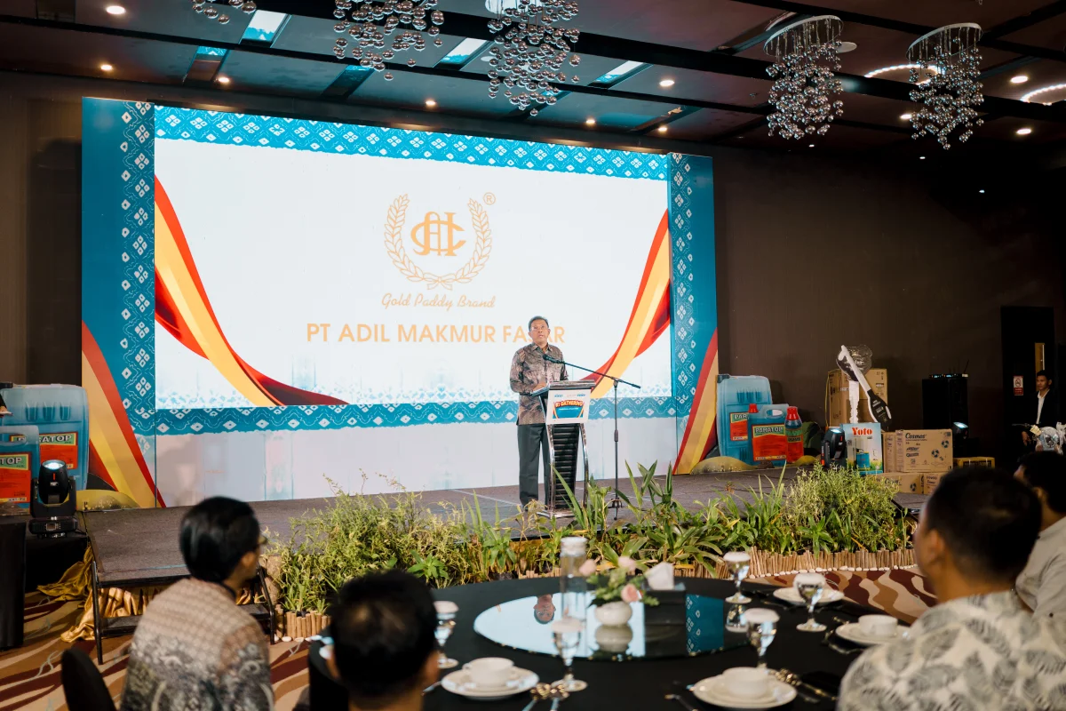 PT. Adil Makmur Fajar Gelar Gathering Retailer Paratop dan Launching Produk GLIFA 480 SL di Kalimantan